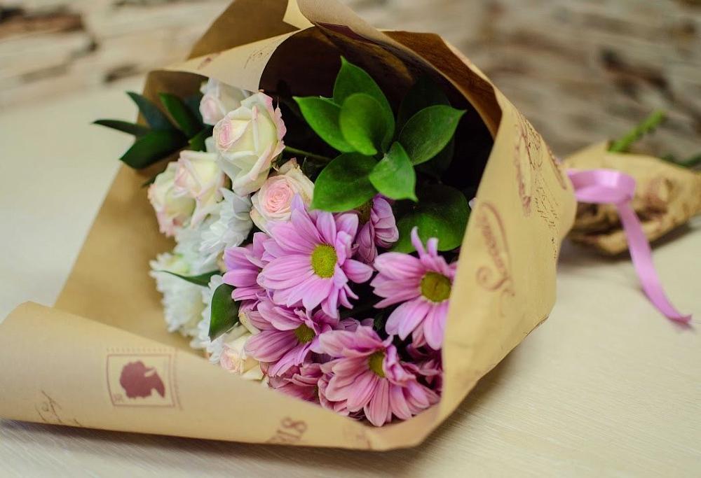 Букет цветов из: Розы и Хризантемы в Товарковский