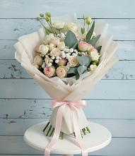 Букет цветов из:  Розы и Лизиантусы #REPLACE_PRED# Товарковский