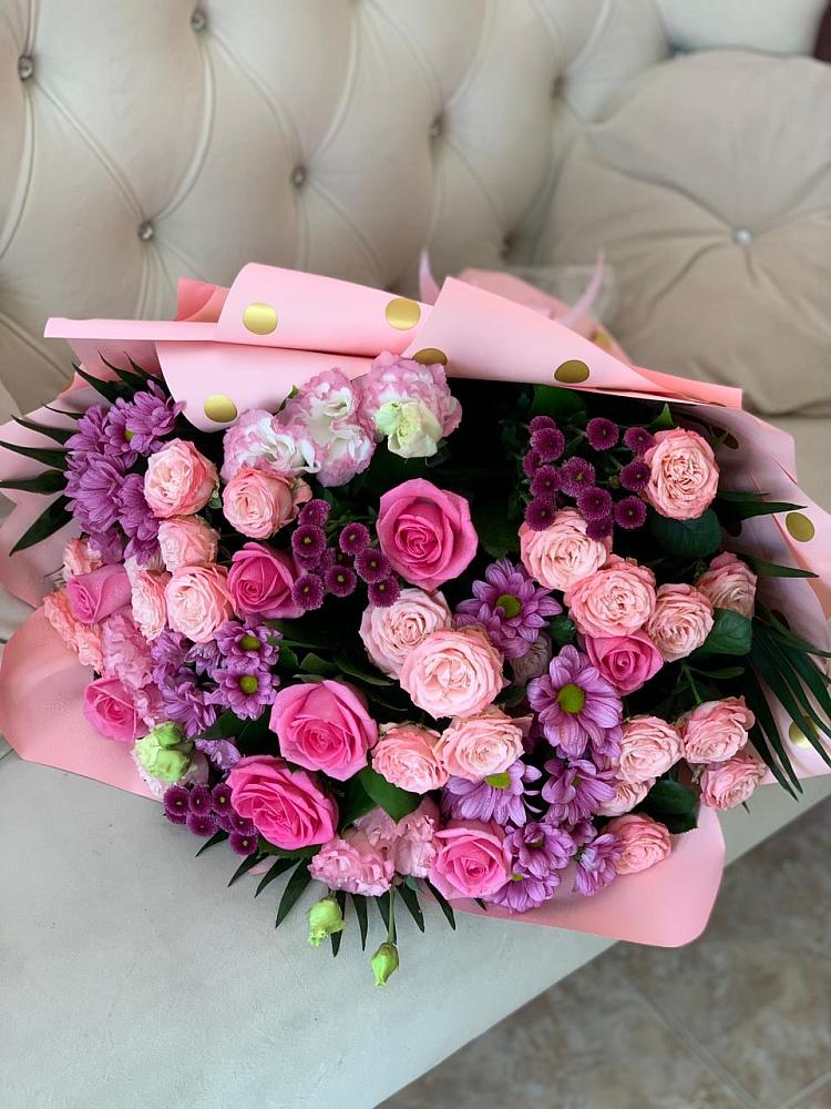 Букет цветов из: Хризантемы, Розы и Лизиантусы в Товарковский