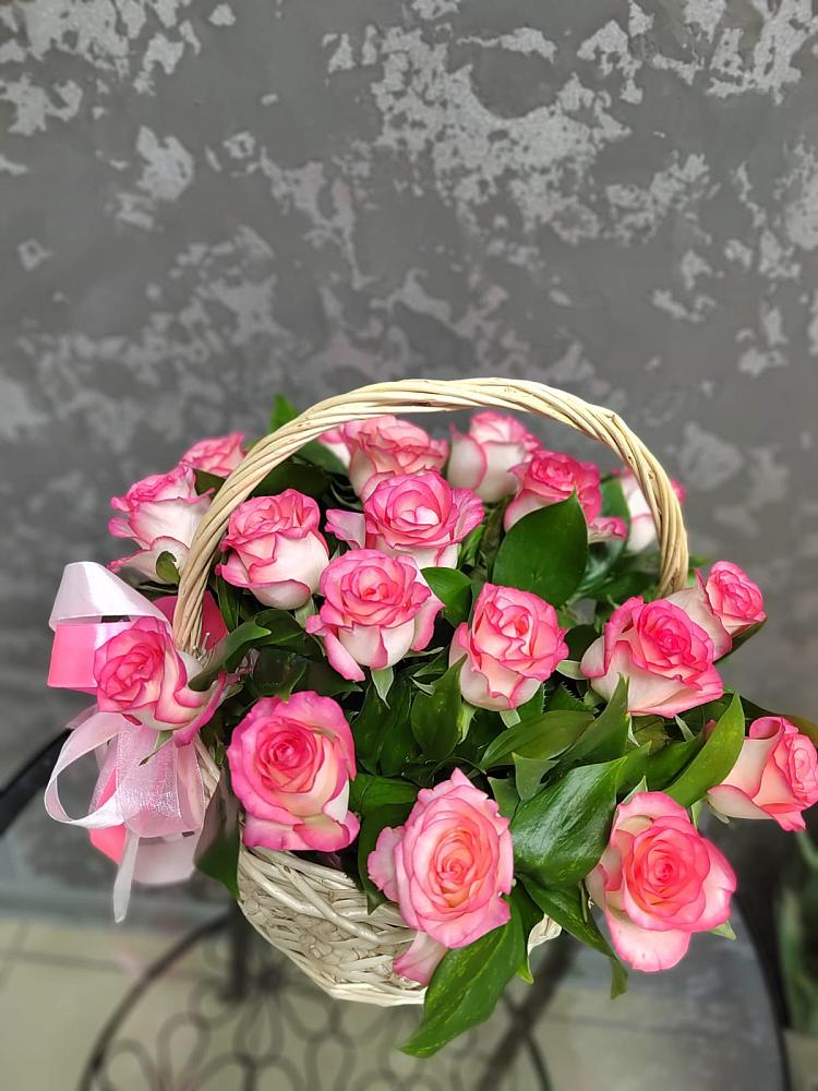 Цветочная композиция из Розы в корзине в Товарковский