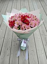 Букет цветов из:  Альстромерии в Товарковский