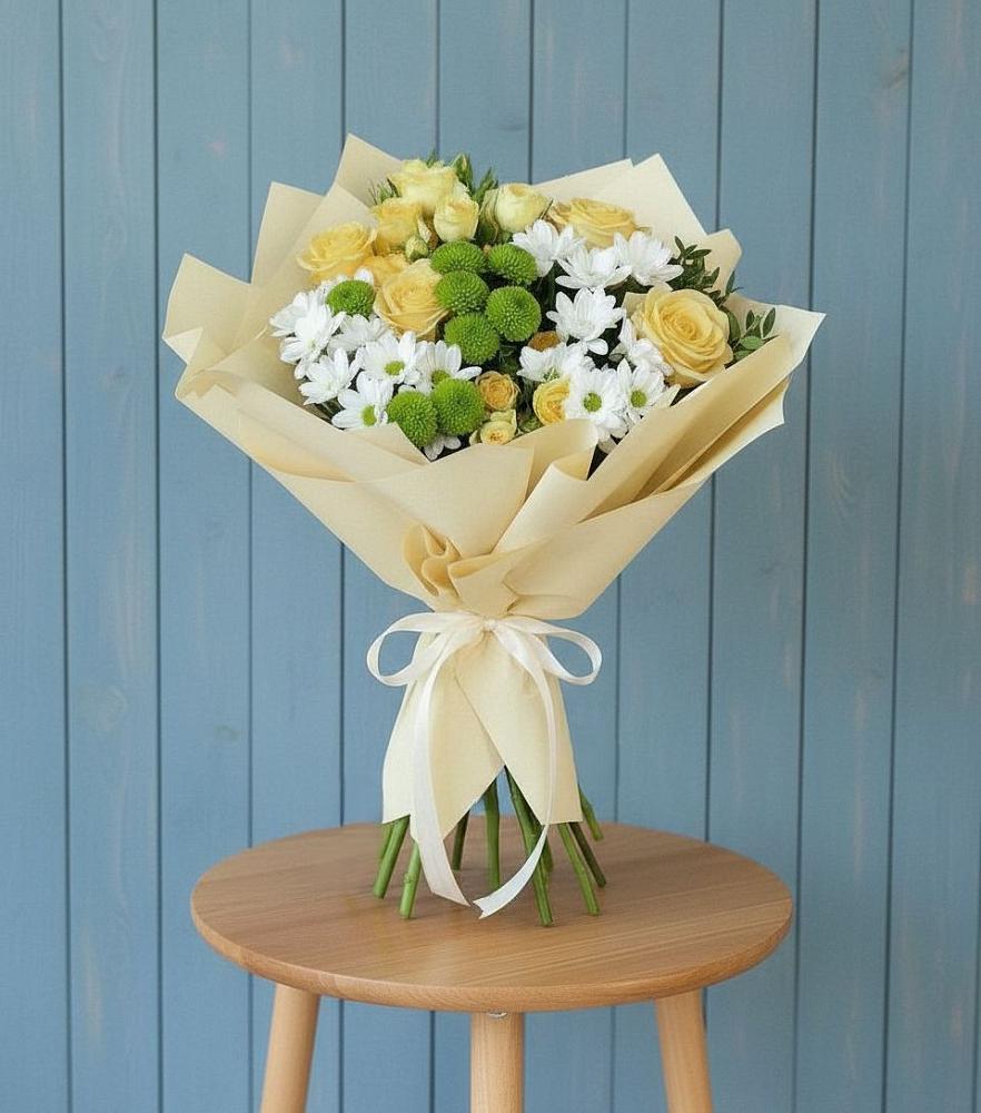 Букет цветов из: Хризантемы и Розы в Товарковский