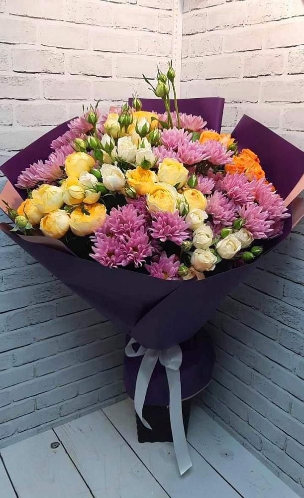Букет цветов из: Хризантемы и Розы в Товарковский