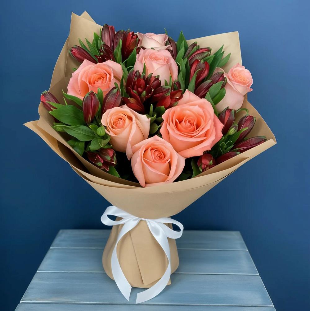 Букет цветов из: Розы и Альстромерии в Товарковский