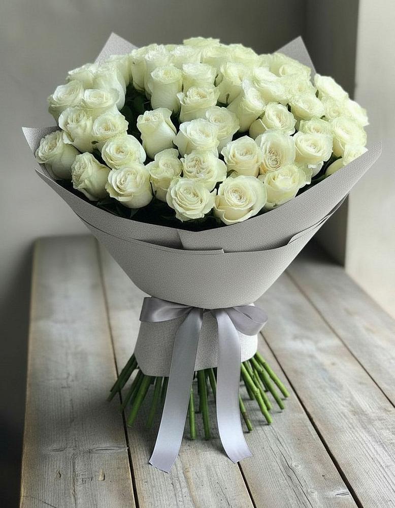 Букет 35 Белых роз в Товарковский