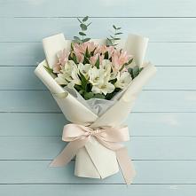 Букет цветов из:  Альстромерии #REPLACE_PRED# Товарковский