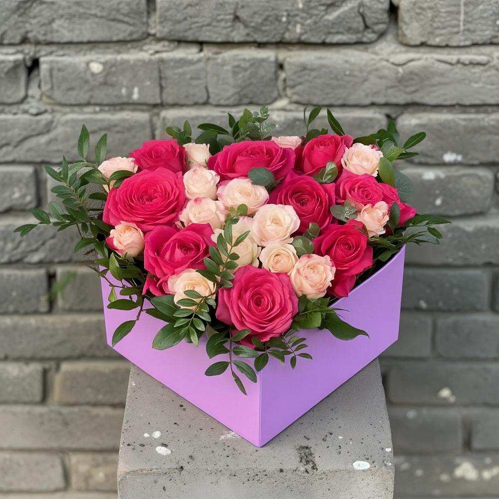 Цветочная композиция из Розы в коробке в Товарковский