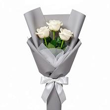 Букет 3 белые розы в Товарковский