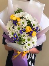 Букет цветов из:  Ирисы, Хризантемы и Розы #REPLACE_PRED# Товарковский