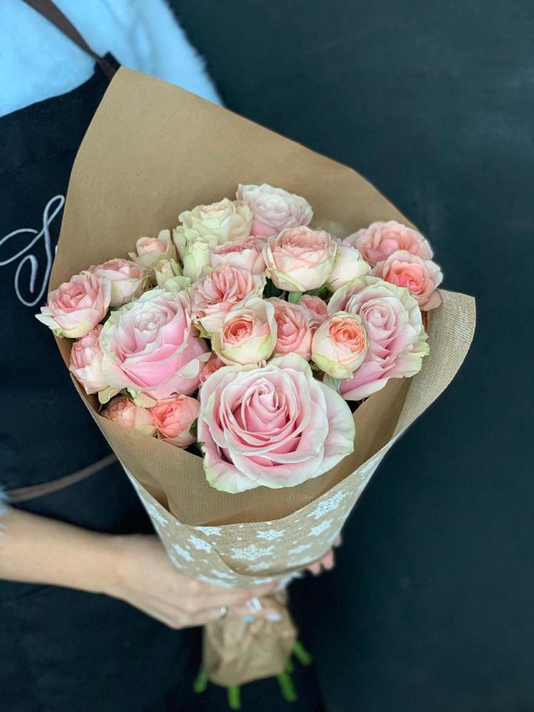 Букет цветов из: Хризантемы и Розы в Товарковский