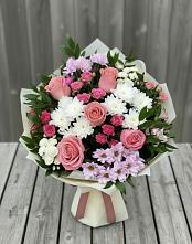 Букет цветов из:  Альстромерии, Гвоздики, Розы и Хризантемы в Товарковский
