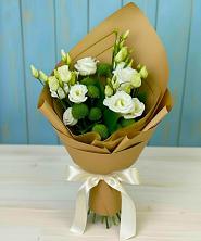 Букет цветов из:  Хризантемы и Лизиантусы в Товарковский