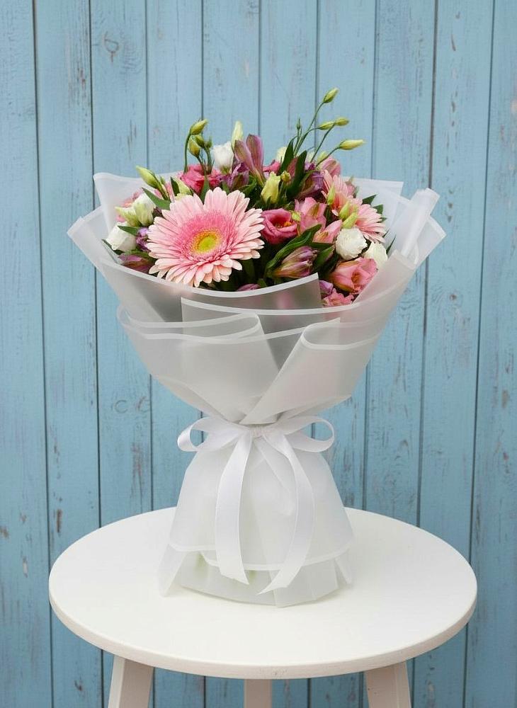 Букет цветов из: Герберы, Альстромерии и Лизиантусы в Товарковский