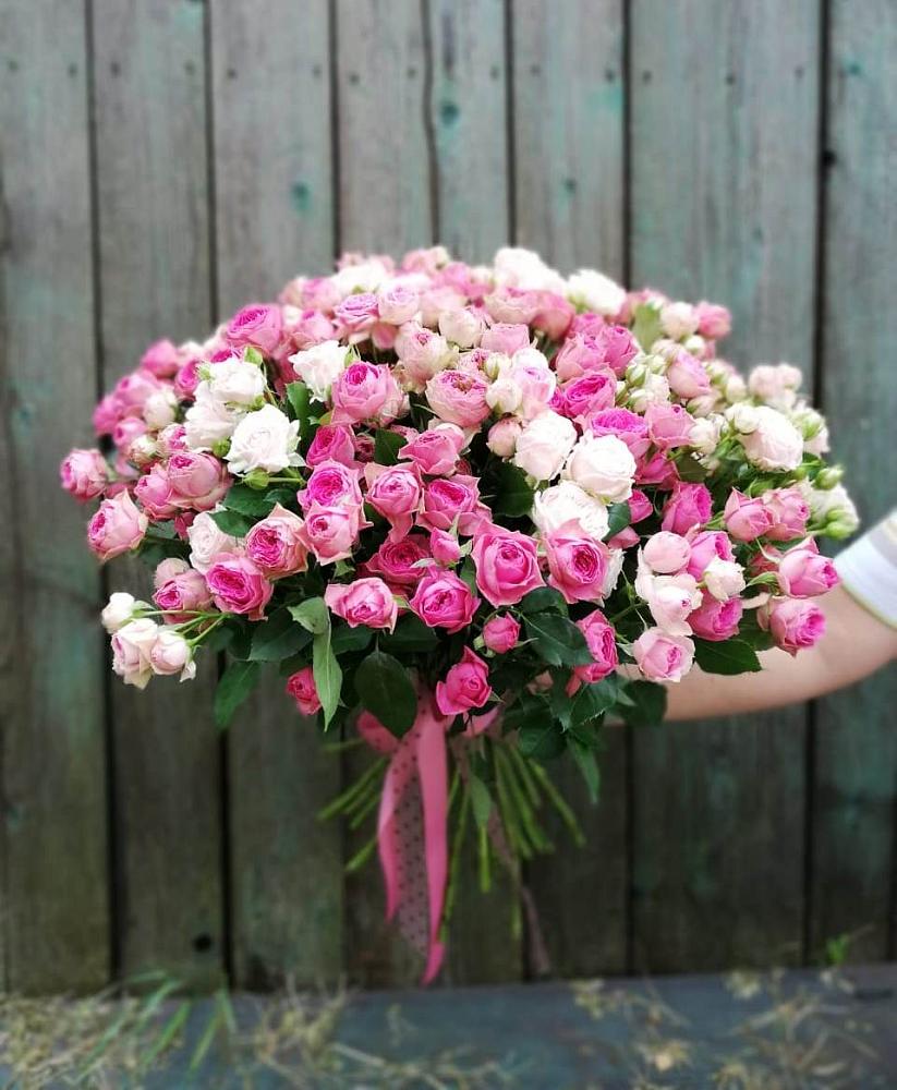 Букет Розовые кустовые розы Натали и Лав Лидия в Товарковский