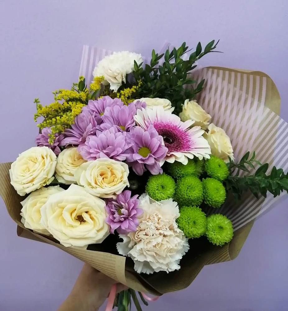 Букет цветов из: Хризантемы, Розы, Гвоздики и Герберы в Товарковский