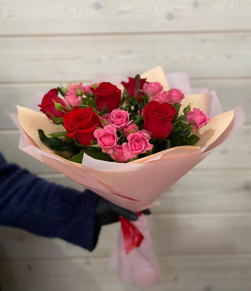 Букет цветов из: Розы в Товарковский