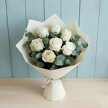 Букет Белые розы в Эвкалипте в Товарковский