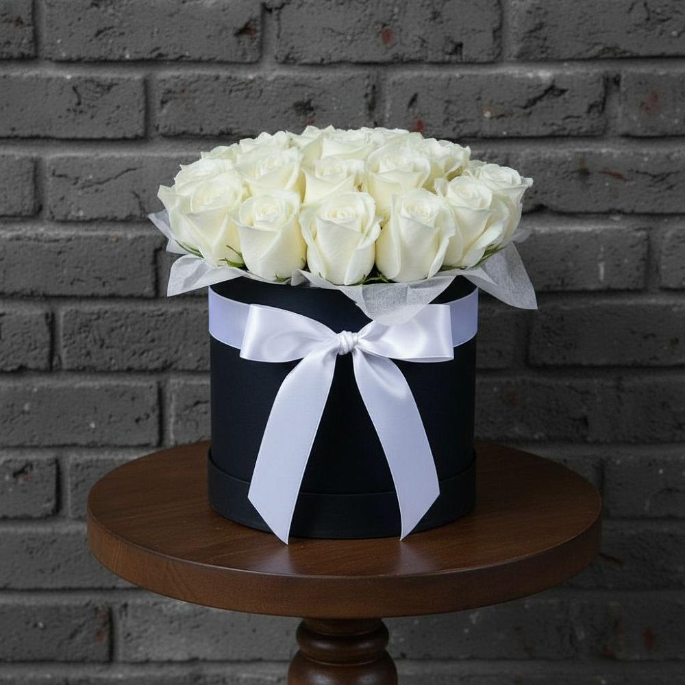 Цветочная композиция из Розы в шляпной коробке в Товарковский