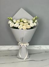 Букет цветов из:  Розы и Лизиантусы в Товарковский